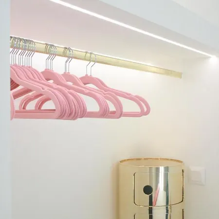 Splash With Private Pools Apartman