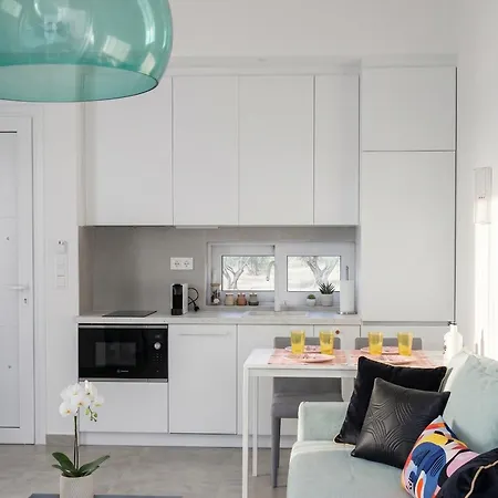 Splash With Private Pools Apartman