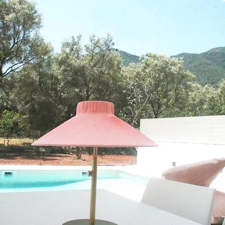 Splash With Private Pools Appartement Nikiana