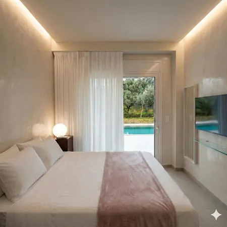 Apartament Splash With Private Pools Nikiana