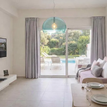 Appartement Splash With Private Pools Nikiana